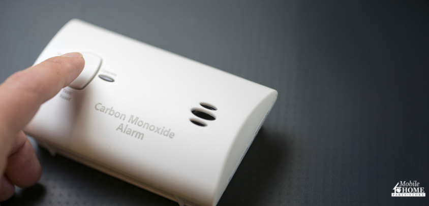 CO2 detector for mobile home safety