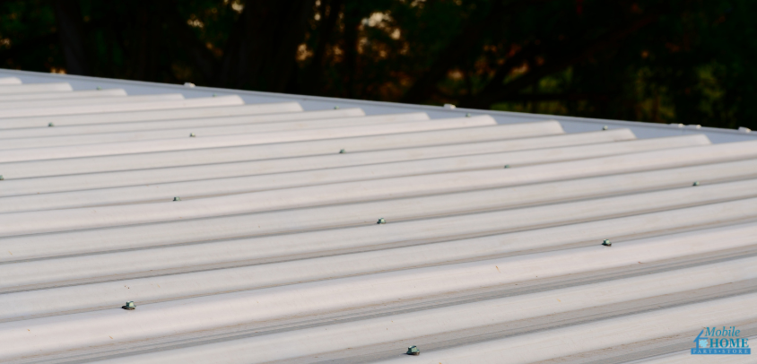 mobile home roof with elastomeric roof coating